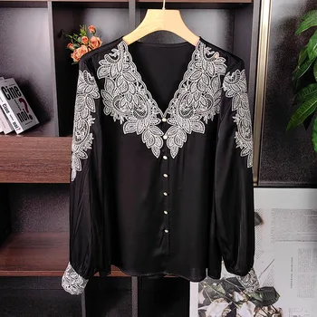 Высококачественная рубашка из плотного шелка с V-образным вырезом и вышивкой, женская шелковая блузка высокого качества 2023, новая черная футболка